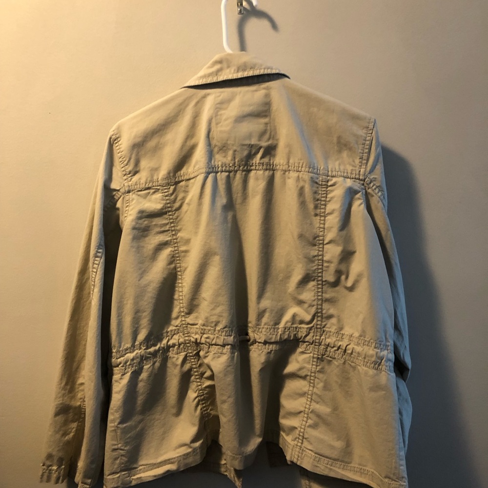 Tan jacket - Picture 2 of 3
